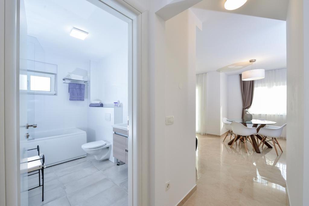 Luxury Apartment Arta-2 With Heated Pool And Jacuzzi Bibinje Exterior photo